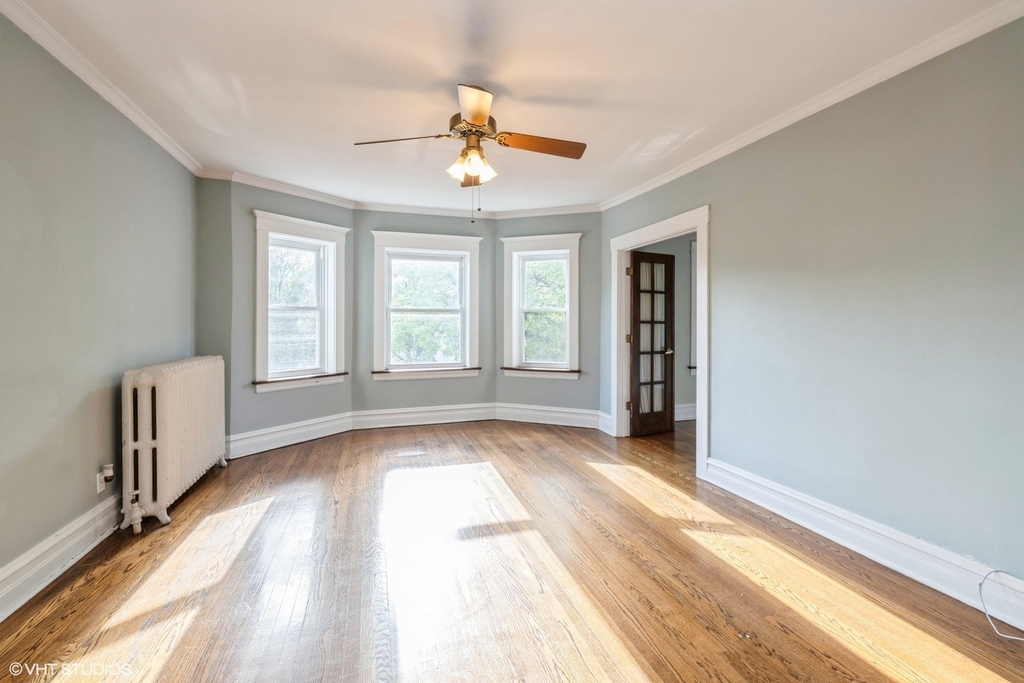 108 Clinton Avenue - Photo 2