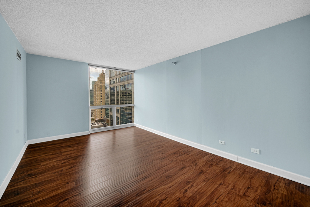 200 N Dearborn Street - Photo 6