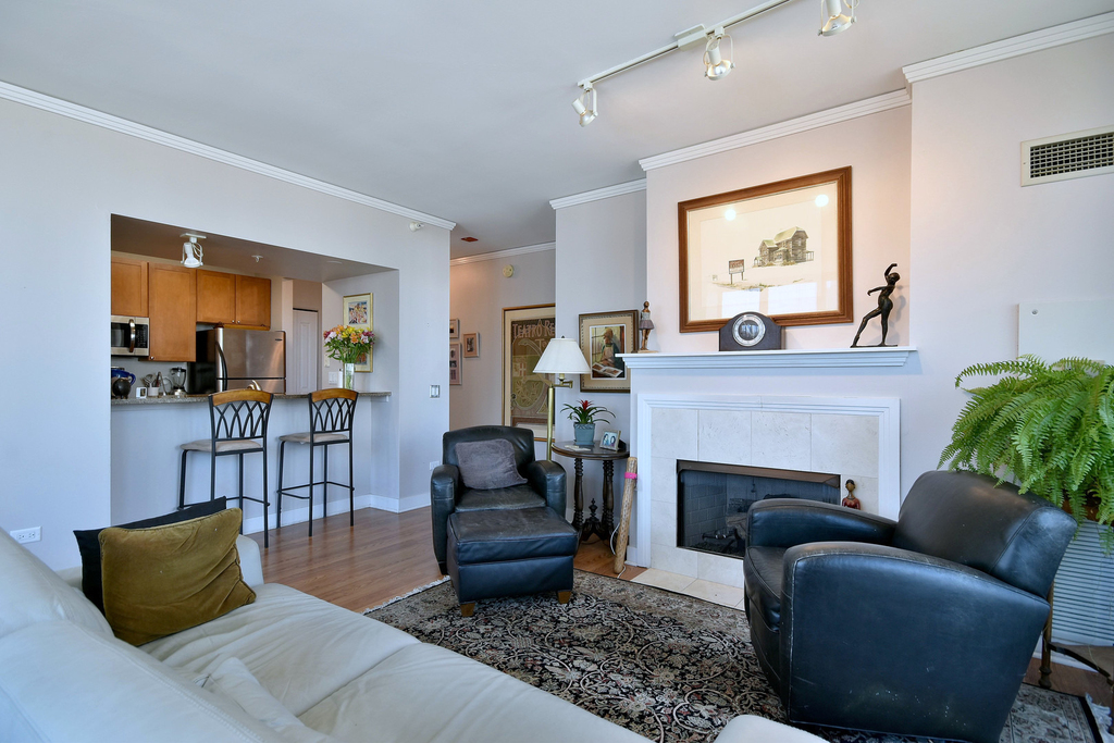 200 N Jefferson Street - Photo 3