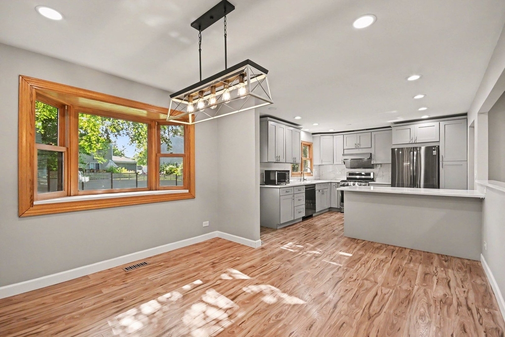 5195 Castaway Lane - Photo 8