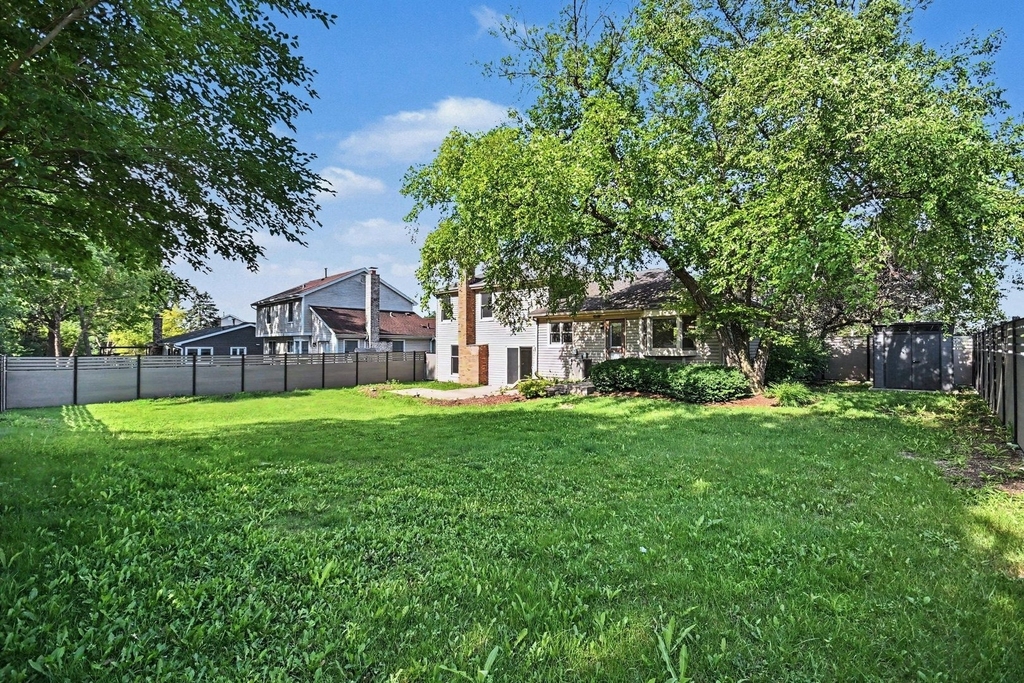 5195 Castaway Lane - Photo 25