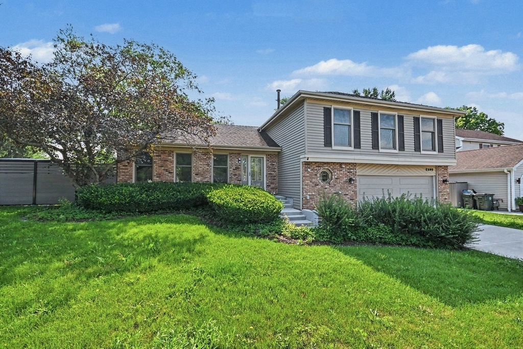 5195 Castaway Lane - Photo 2
