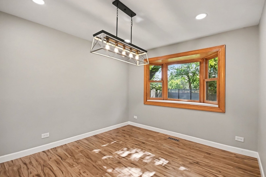 5195 Castaway Lane - Photo 7