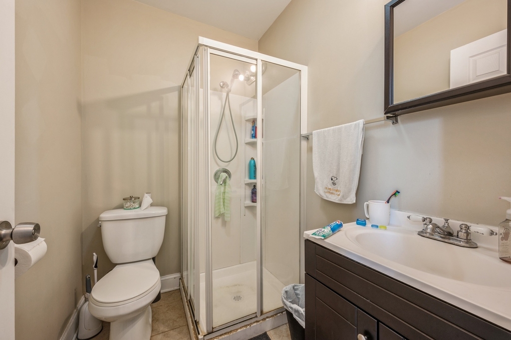921 S Oakley Boulevard - Photo 11