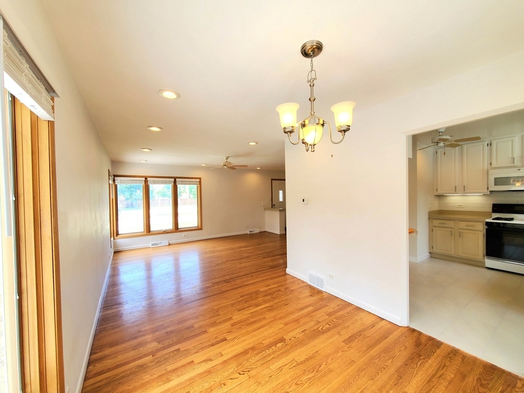4715 W Lake Avenue - Photo 4