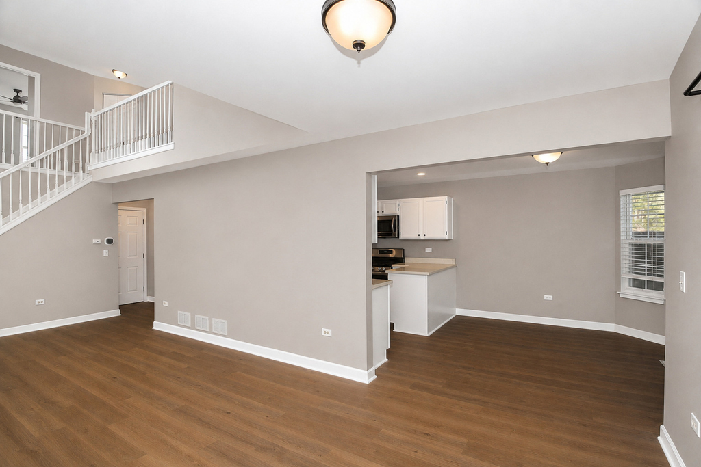 651 Lancaster Circle - Photo 11