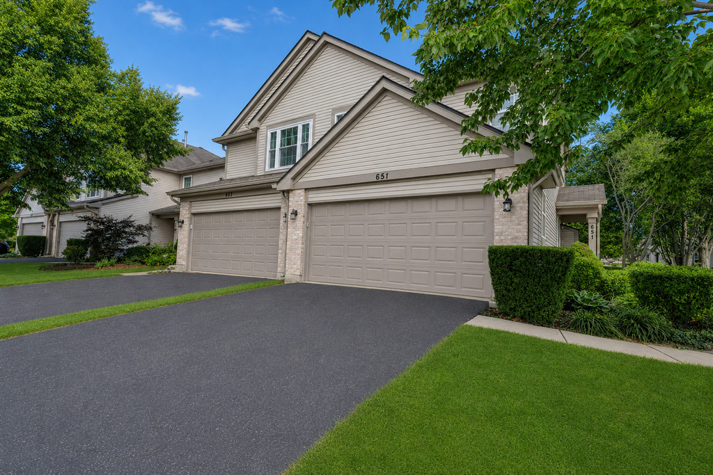 651 Lancaster Circle - Photo 1