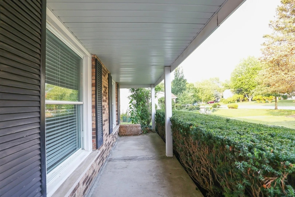 1329 Stonegate Road - Photo 13