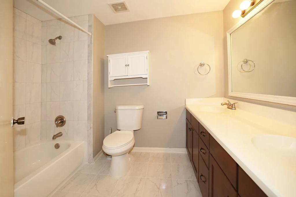 1329 Stonegate Road - Photo 3