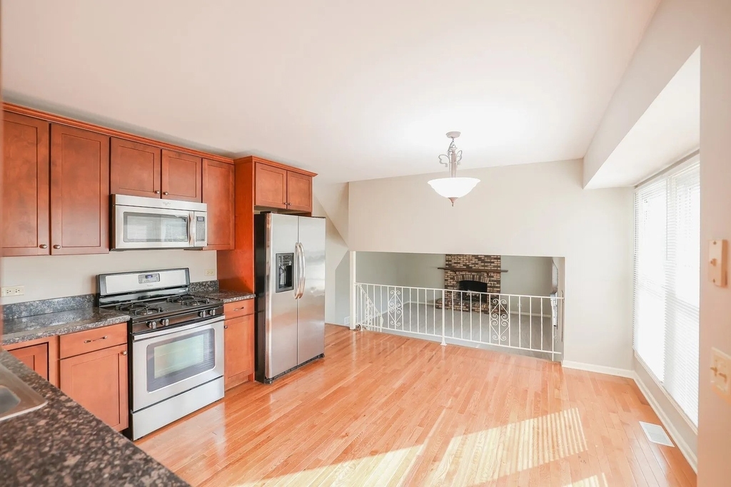 1329 Stonegate Road - Photo 16