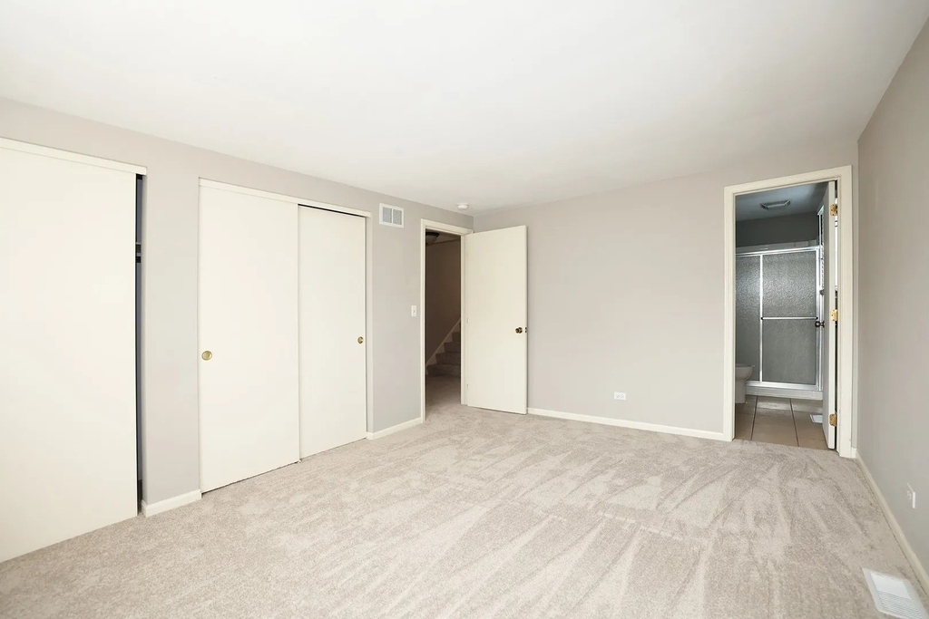 1329 Stonegate Road - Photo 6