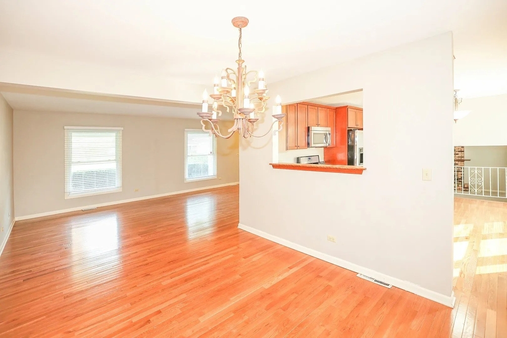 1329 Stonegate Road - Photo 10