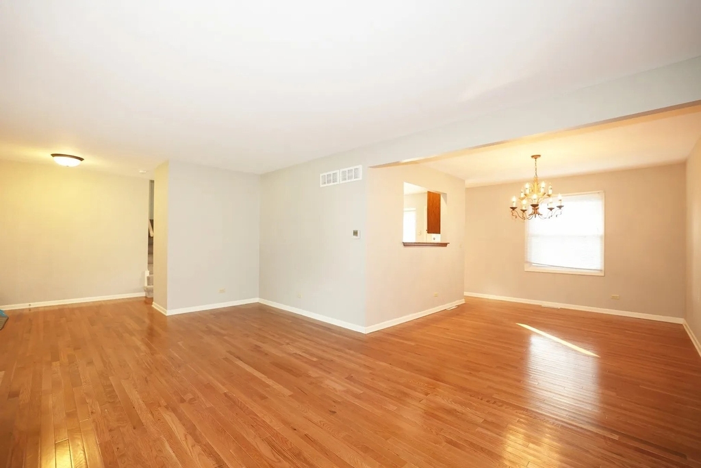 1329 Stonegate Road - Photo 18