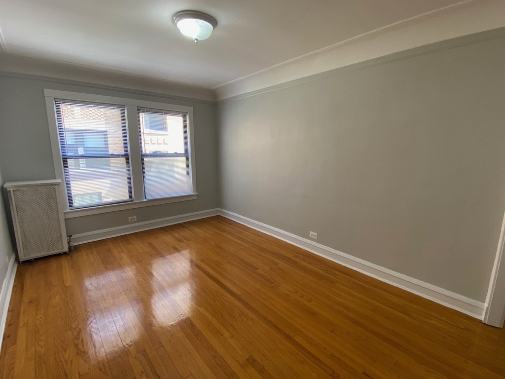 6514 N Glenwood Avenue - Photo 3