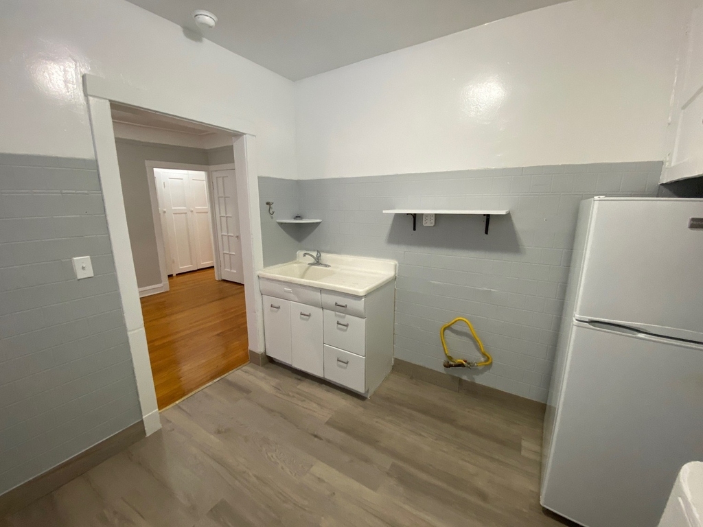 6514 N Glenwood Avenue - Photo 8