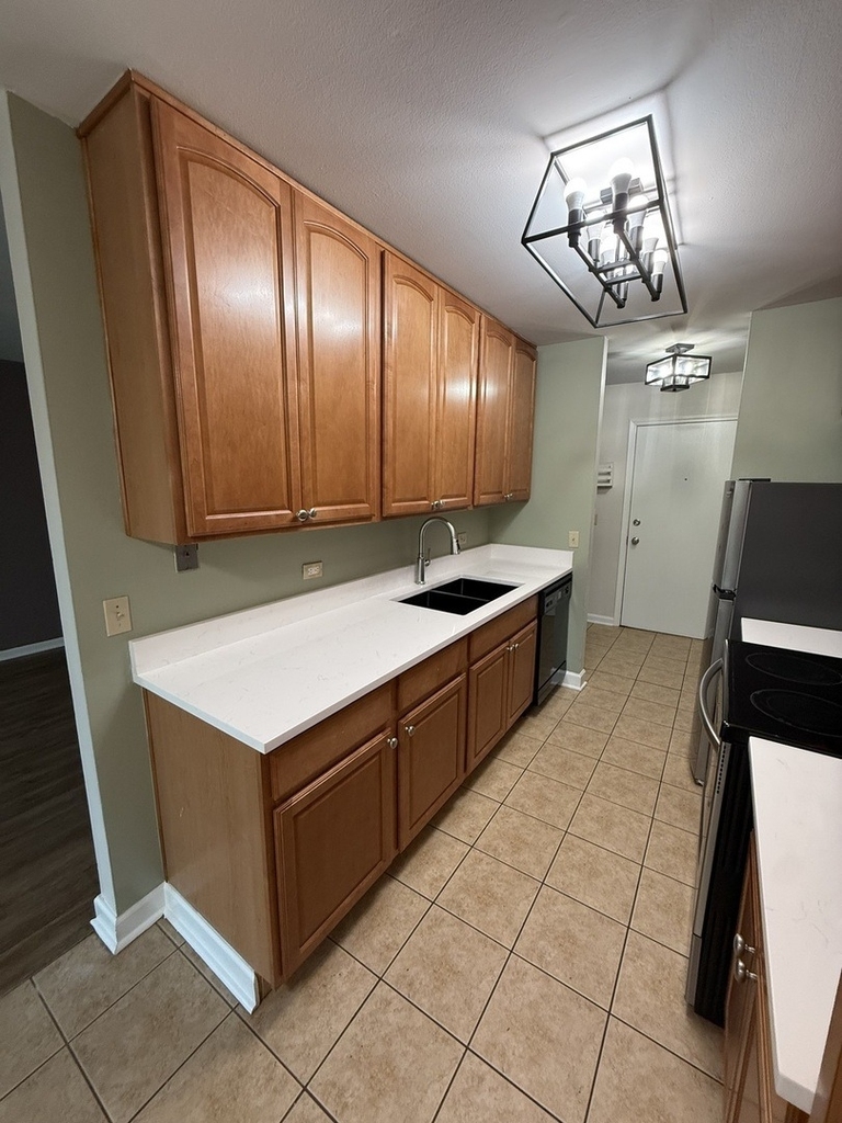 6000 Oakwood Drive - Photo 12