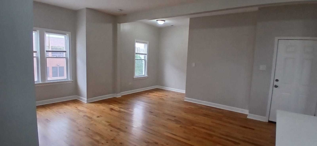 3614 W Mclean Avenue - Photo 2