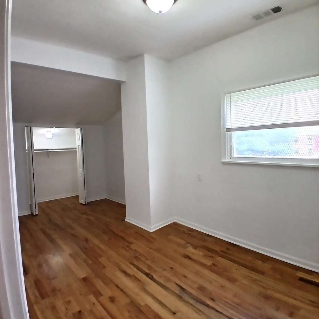 3614 W Mclean Avenue - Photo 9