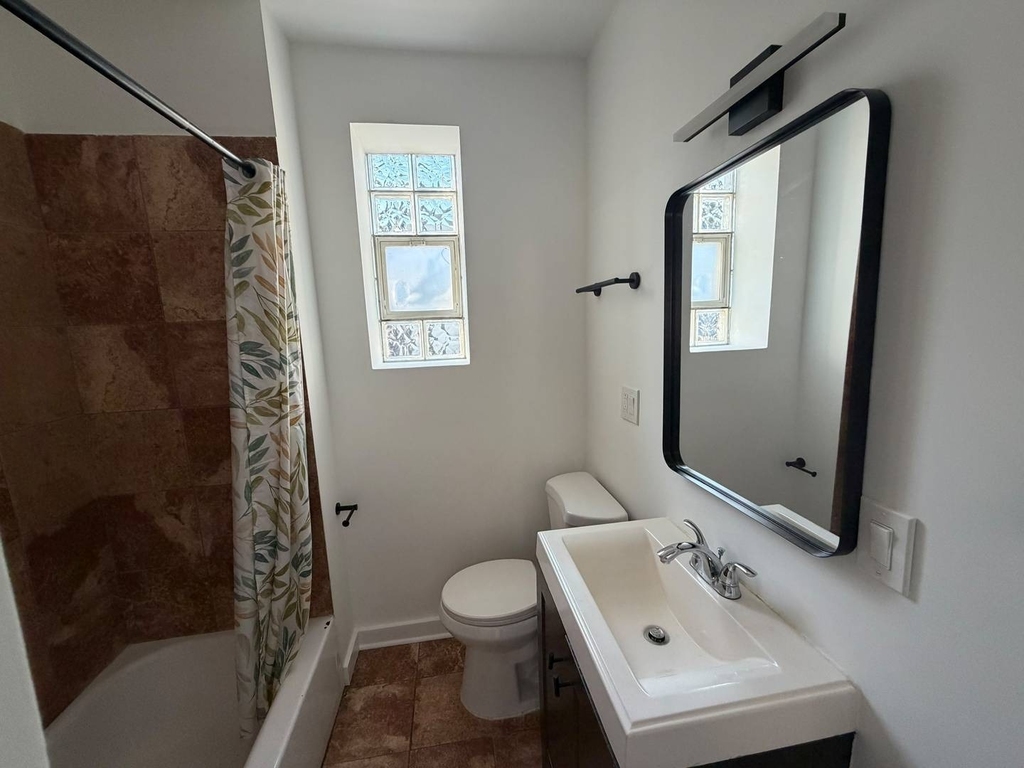 223 N Laporte Avenue - Photo 12