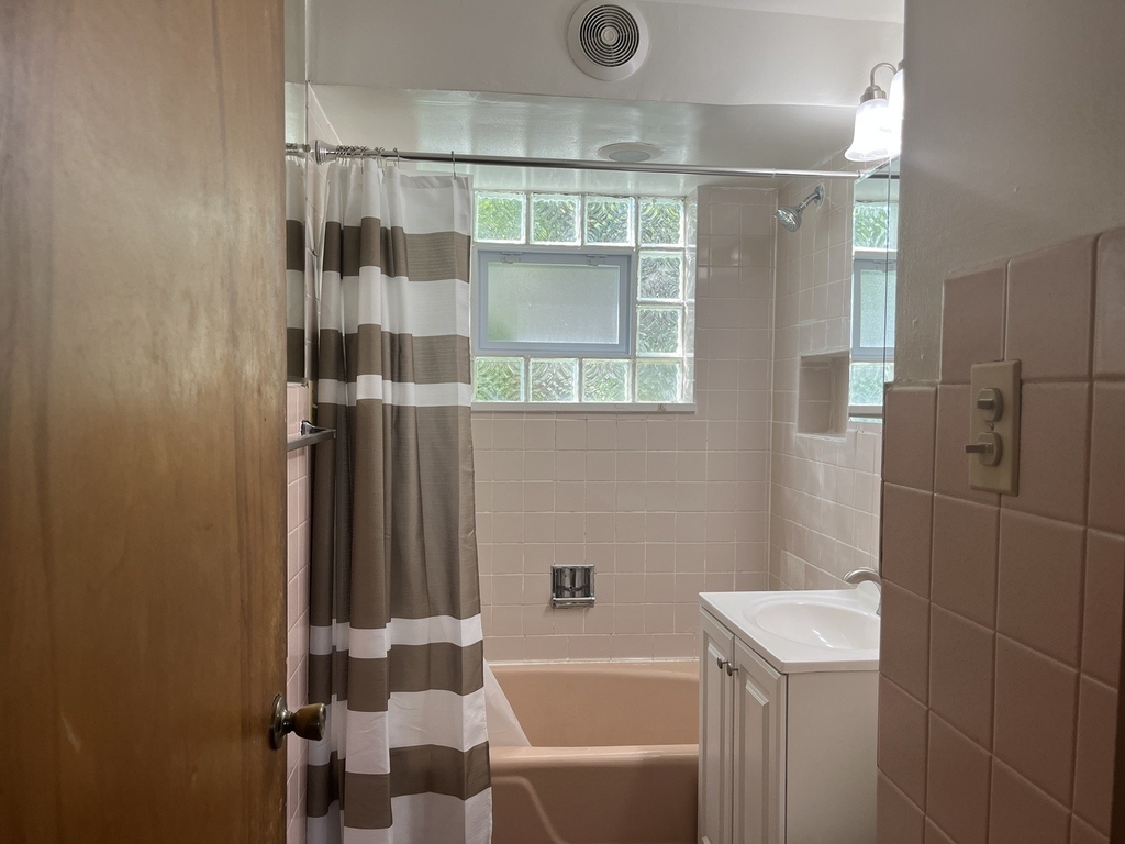 9515 S Michigan Avenue - Photo 4