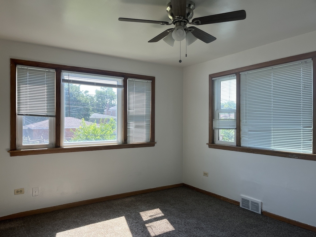 9515 S Michigan Avenue - Photo 6