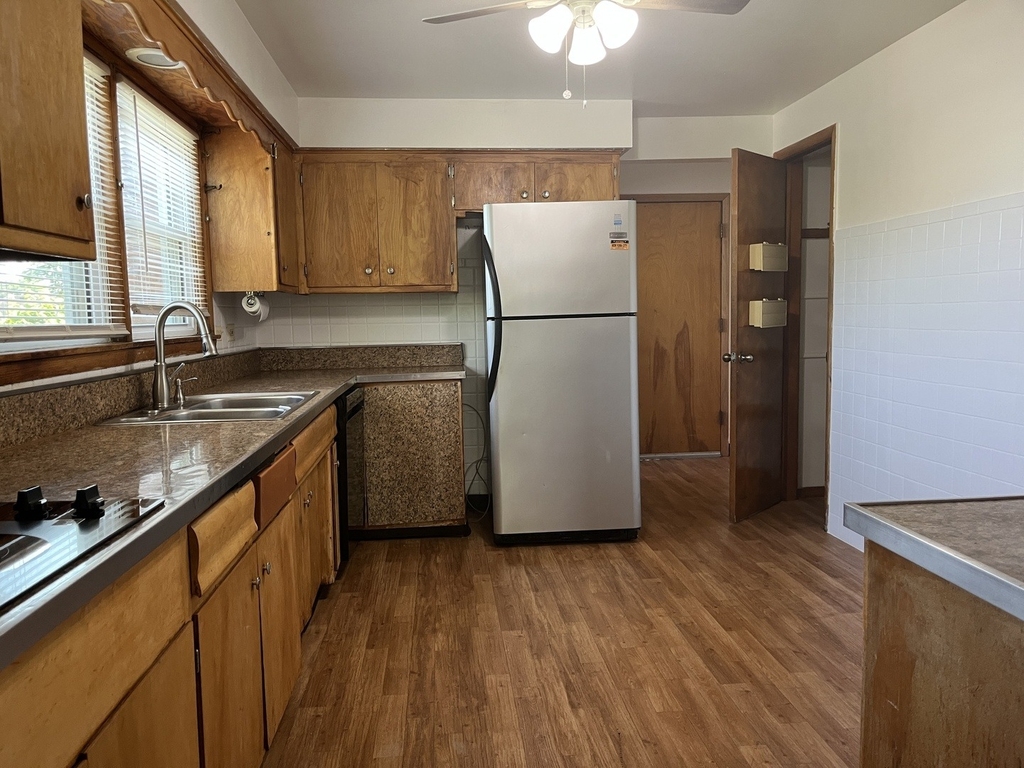 9515 S Michigan Avenue - Photo 8