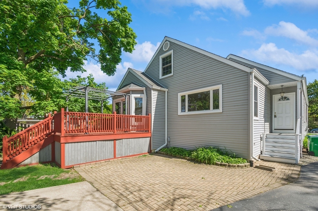 344 W Maple Street - Photo 15
