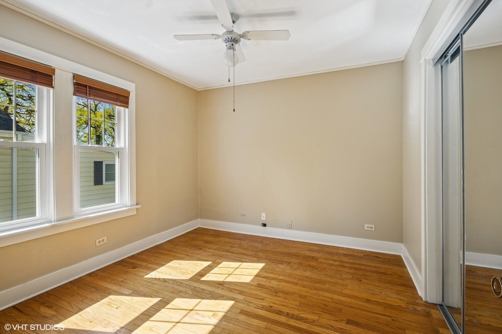 344 W Maple Street - Photo 10