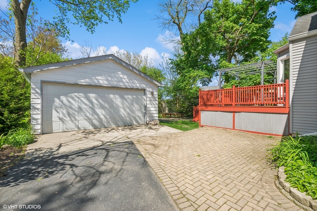 344 W Maple Street - Photo 14