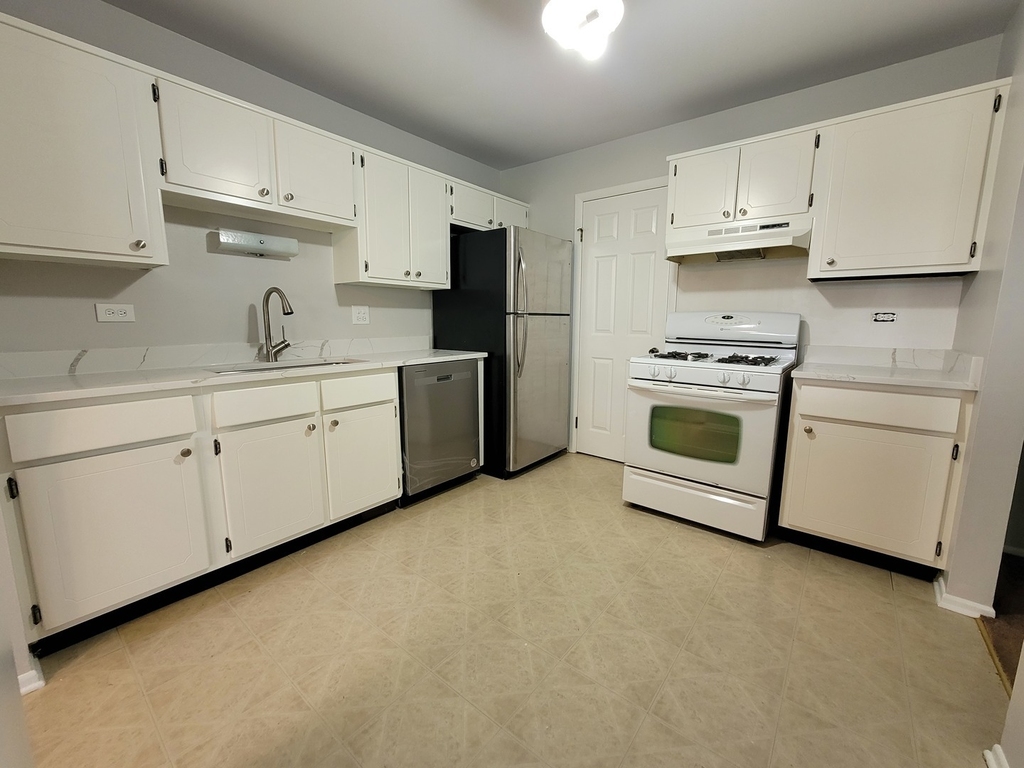 1460 Seven Pines Road - Photo 4