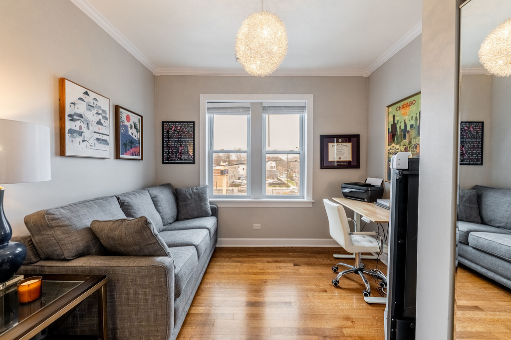 3214 W Berteau Avenue - Photo 6