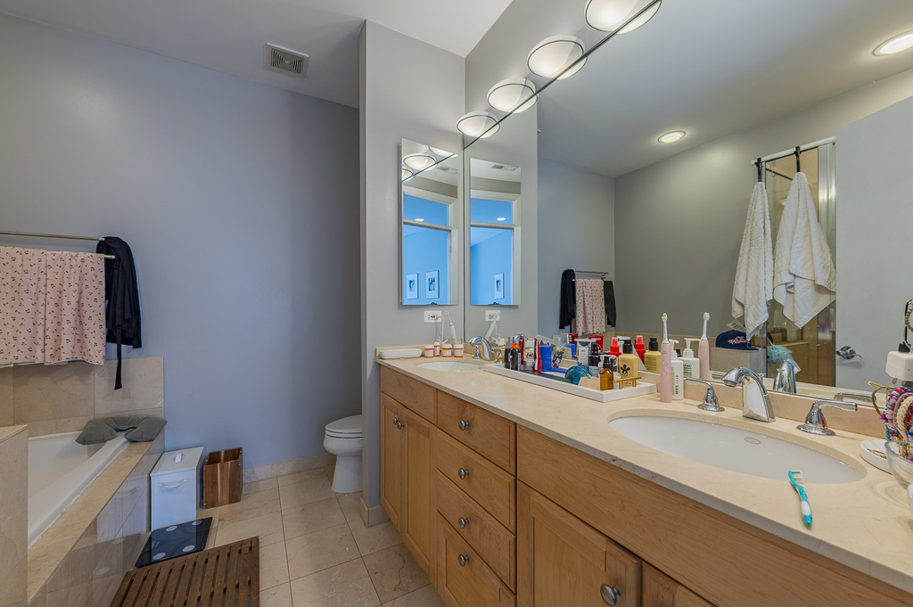 127 E 18th Street - Photo 7