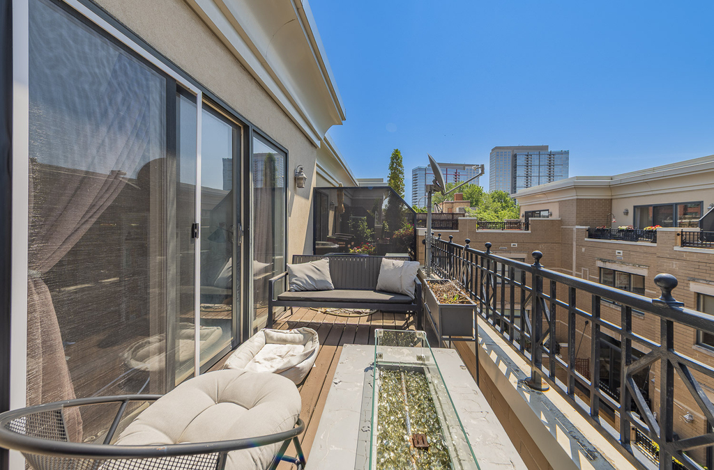 127 E 18th Street - Photo 15