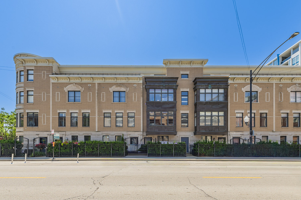 127 E 18th Street - Photo 0