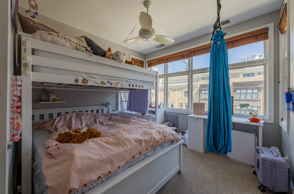 127 E 18th Street - Photo 10