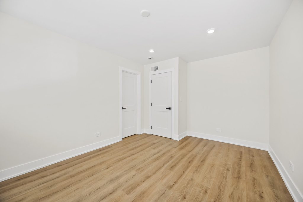 10217 Dearlove Road - Photo 11