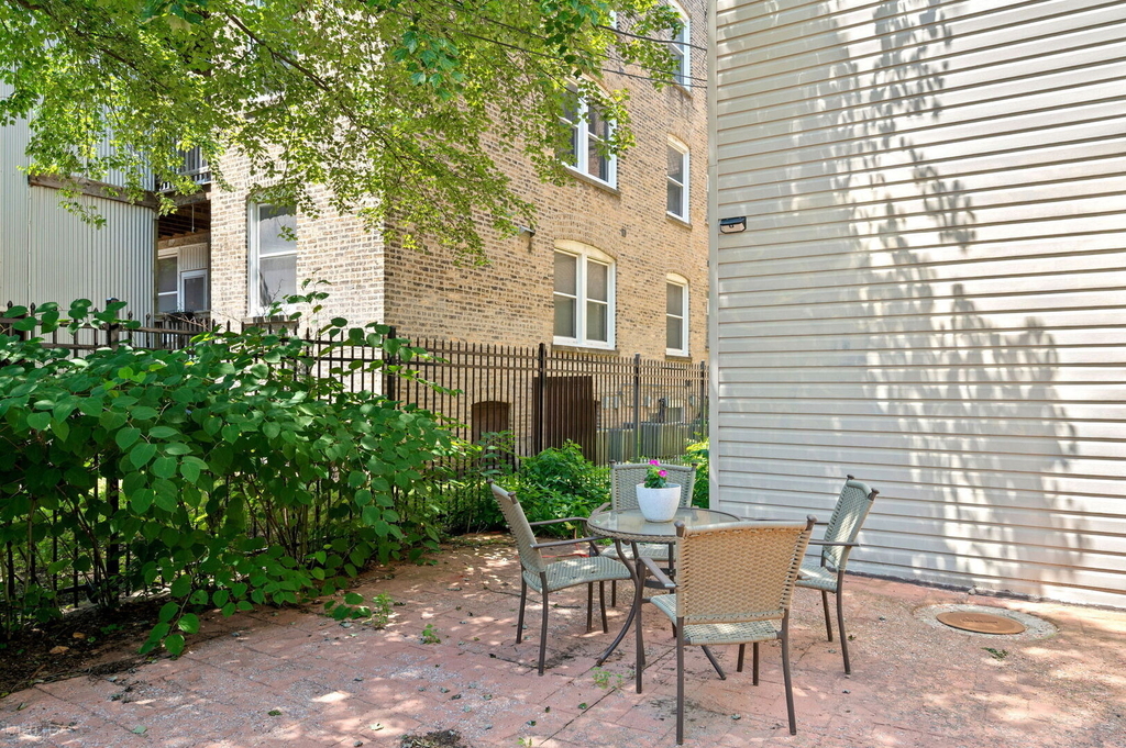1949 W Leland Avenue - Photo 12