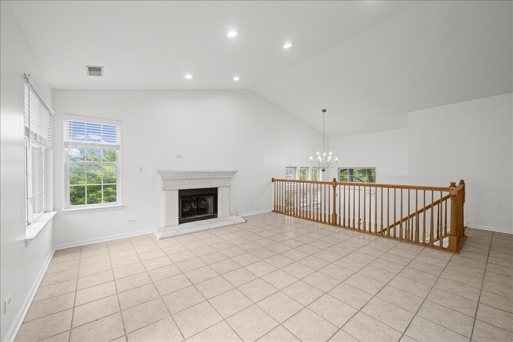 2421 Madiera Court - Photo 8
