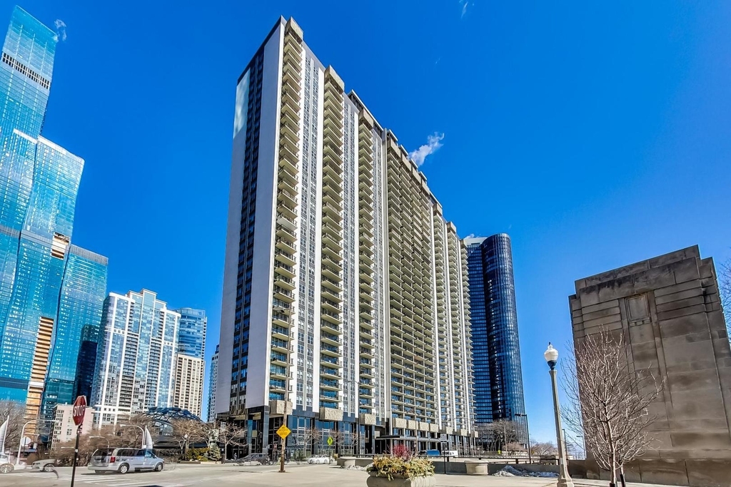 400 E Randolph Street - Photo 0