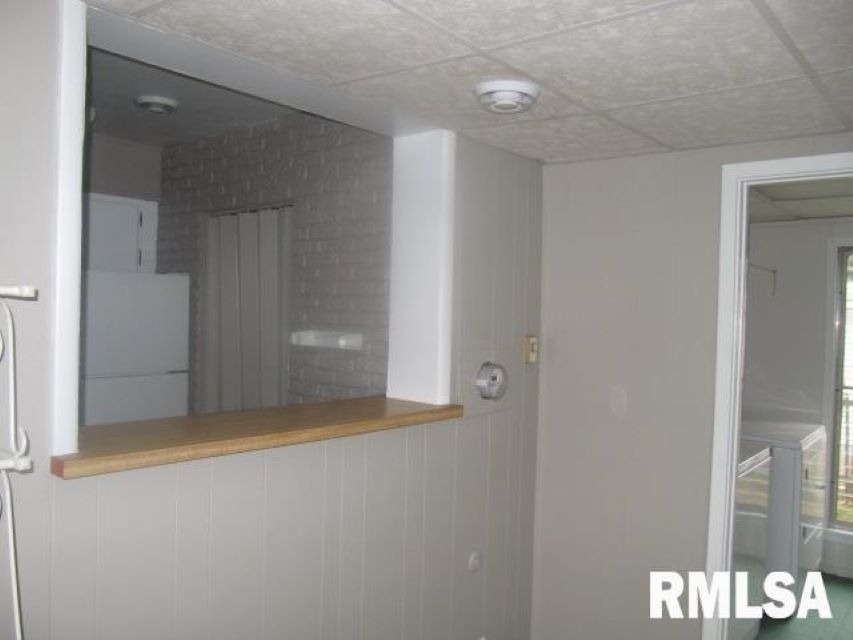 950 40th Street - Photo 11