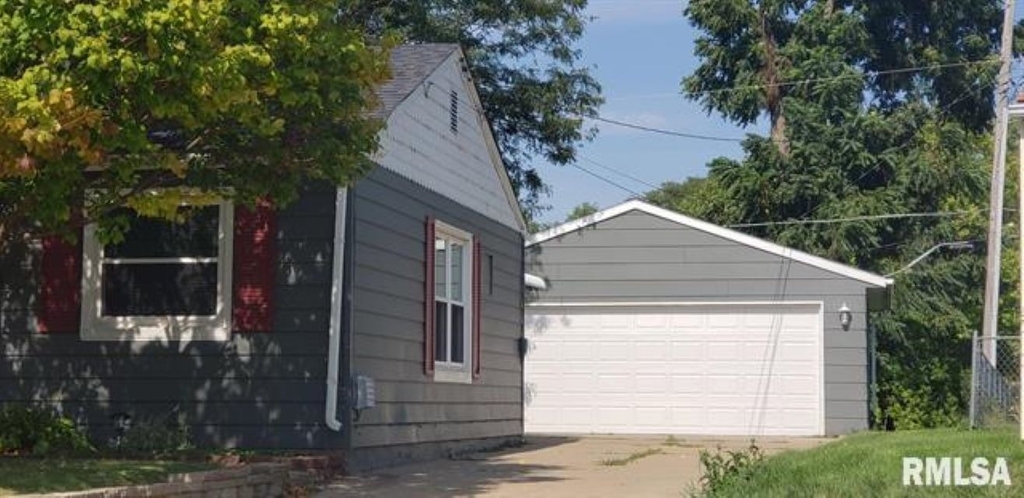 950 40th Street - Photo 3