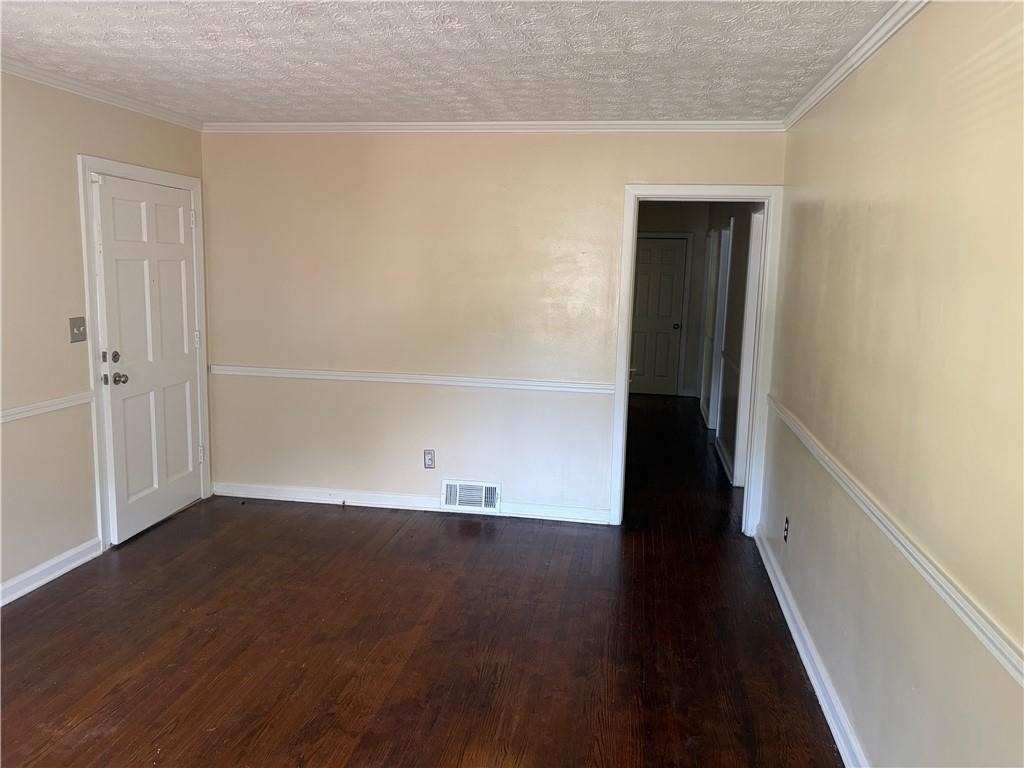 2064 Montrose Drive - Photo 3