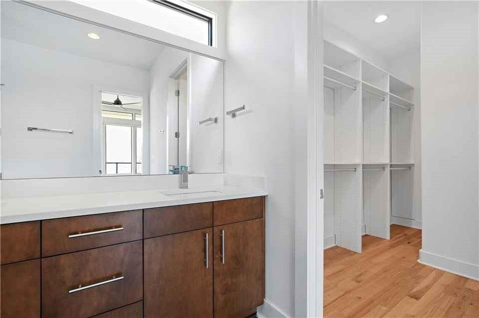 669 East Avenue Ne - Photo 19
