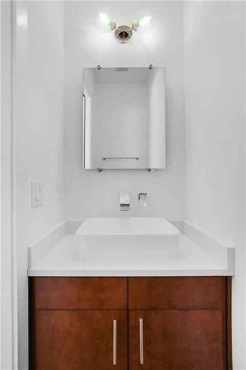 669 East Avenue Ne - Photo 21