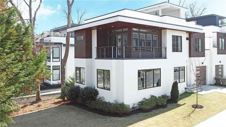 669 East Avenue Ne - Photo 2