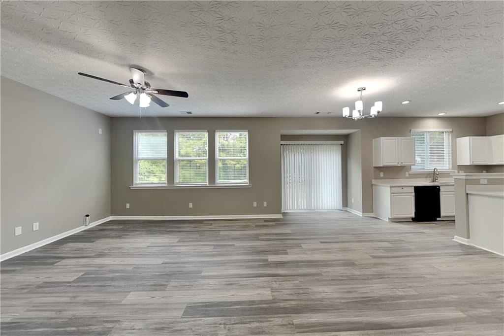 1517 Briarfield Way - Photo 4