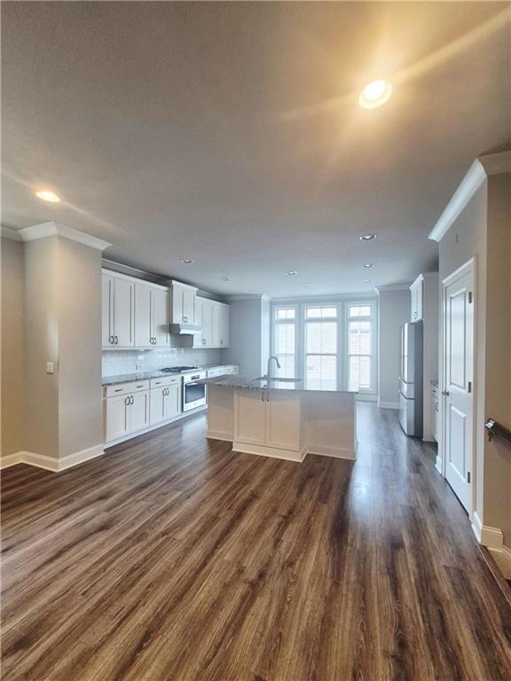 6596 Marlowe Glen Way - Photo 0