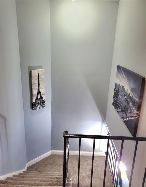 6980 Roswell Road - Photo 18