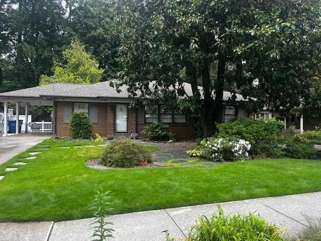 564 Wimbledon Road Ne - Photo 0