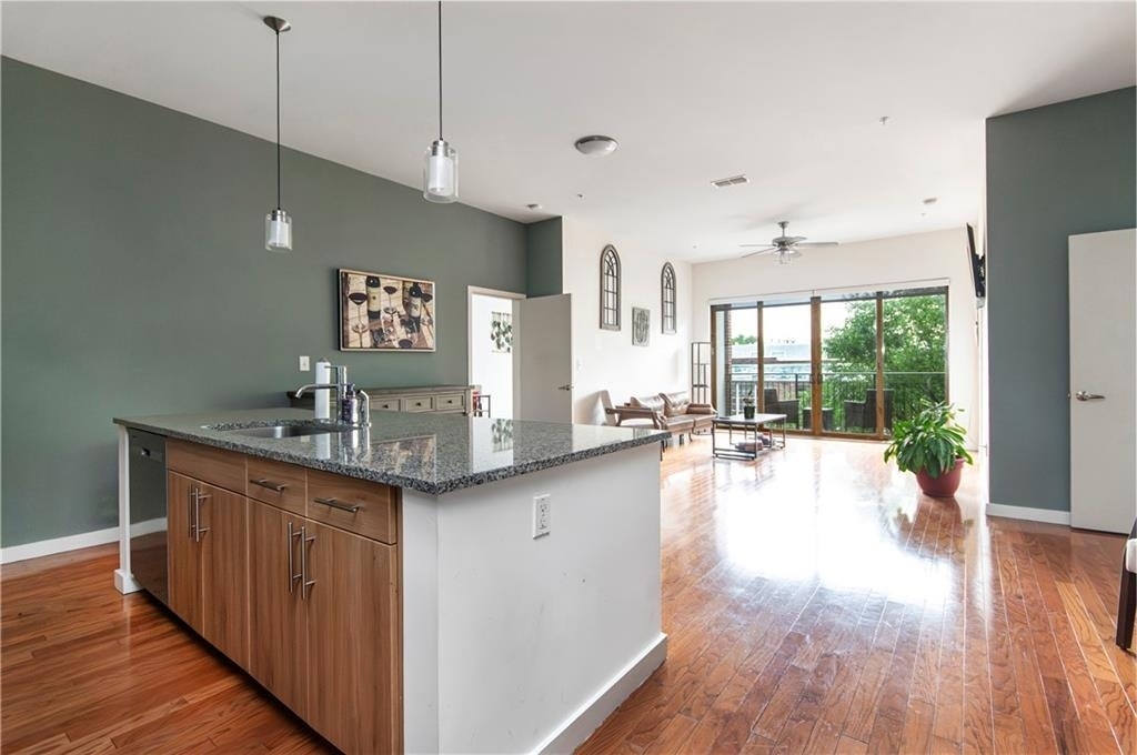 333 Nelson Street Sw - Photo 0